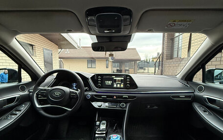 Hyundai Sonata VIII, 2021 год, 2 700 000 рублей, 4 фотография