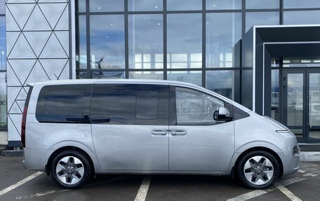 Hyundai Staria, 2021 год, 3 999 000 рублей, 4 фотография