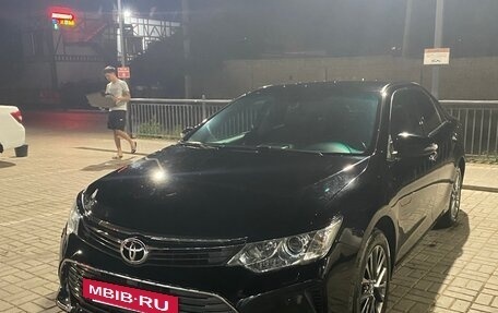 Toyota Camry, 2016 год, 2 250 000 рублей, 8 фотография