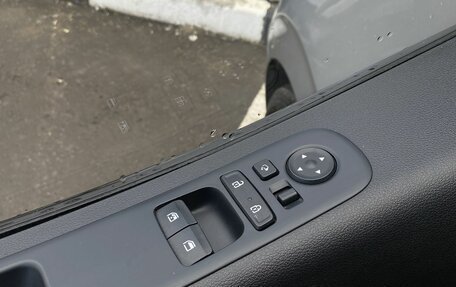 Hyundai Staria, 2021 год, 3 999 000 рублей, 14 фотография