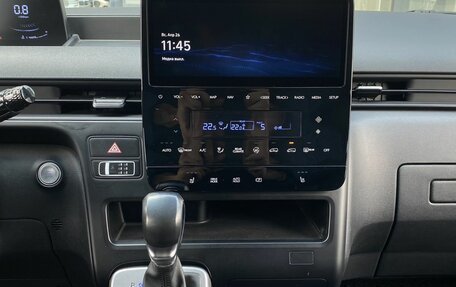 Hyundai Staria, 2021 год, 3 999 000 рублей, 24 фотография