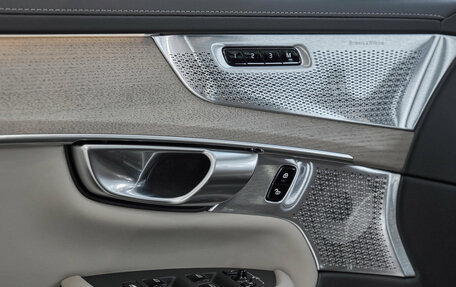 Volvo XC90 II рестайлинг, 2025 год, 10 500 000 рублей, 24 фотография