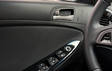 Hyundai Solaris II рестайлинг, 2015 год, 1 070 000 рублей, 11 фотография