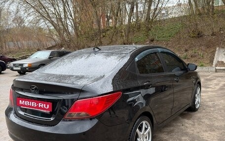 Hyundai Solaris II рестайлинг, 2015 год, 1 070 000 рублей, 6 фотография