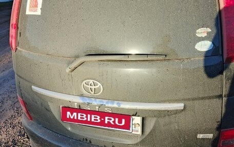 Toyota ISis I, 2011 год, 1 260 000 рублей, 1 фотография