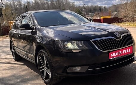Skoda Superb III рестайлинг, 2014 год, 960 000 рублей, 1 фотография
