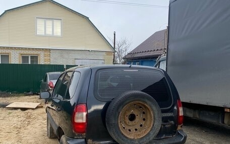 Chevrolet Niva I рестайлинг, 2006 год, 110 000 рублей, 1 фотография