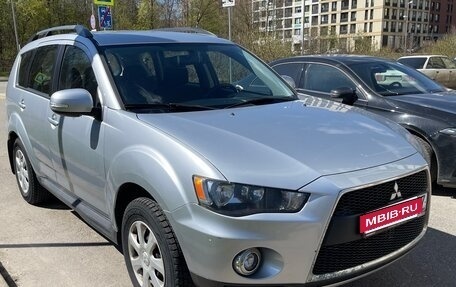 Mitsubishi Outlander III рестайлинг 3, 2011 год, 1 350 000 рублей, 1 фотография