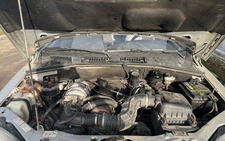 Chevrolet Niva I рестайлинг, 2004 год, 360 000 рублей, 6 фотография