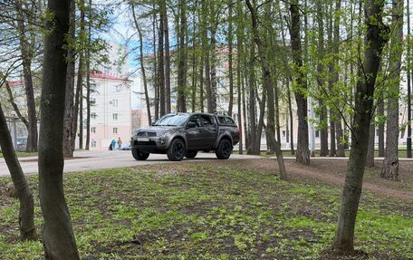 Mitsubishi L200 IV рестайлинг, 2010 год, 1 450 000 рублей, 4 фотография