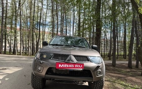 Mitsubishi L200 IV рестайлинг, 2010 год, 1 450 000 рублей, 8 фотография