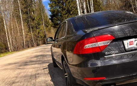 Skoda Superb III рестайлинг, 2014 год, 960 000 рублей, 6 фотография