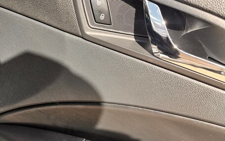 Skoda Superb III рестайлинг, 2014 год, 960 000 рублей, 25 фотография