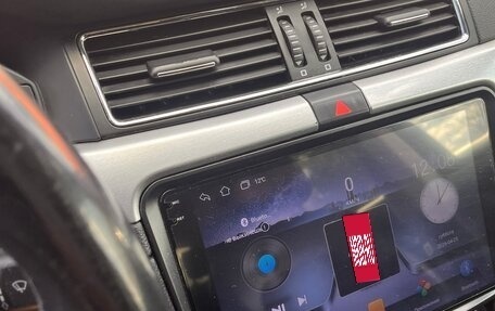 Skoda Superb III рестайлинг, 2014 год, 960 000 рублей, 13 фотография