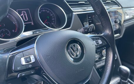 Volkswagen Touran III, 2019 год, 2 080 000 рублей, 17 фотография