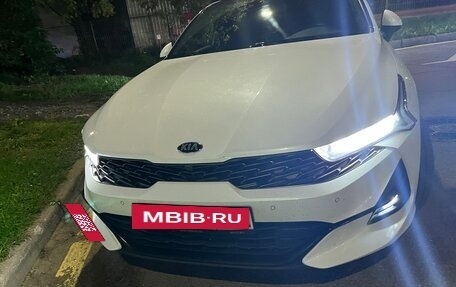 KIA K5, 2021 год, 2 700 000 рублей, 5 фотография