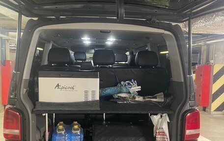 Volkswagen Caravelle T5, 2011 год, 1 900 000 рублей, 6 фотография