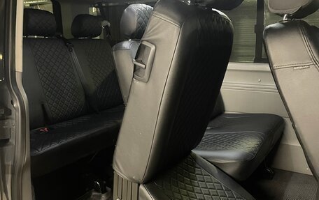Volkswagen Caravelle T5, 2011 год, 1 900 000 рублей, 9 фотография