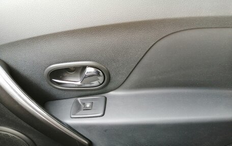 Renault Logan II, 2021 год, 1 350 000 рублей, 16 фотография