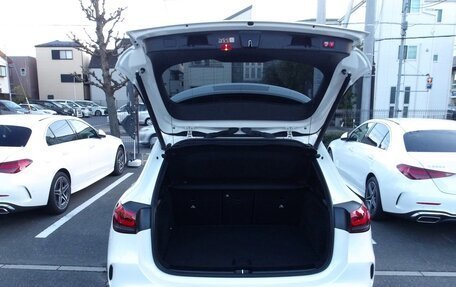 Mercedes-Benz GLA, 2023 год, 2 179 000 рублей, 28 фотография