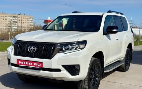 Toyota Land Cruiser Prado 150 рестайлинг 2, 2020 год, 5 400 000 рублей, 3 фотография