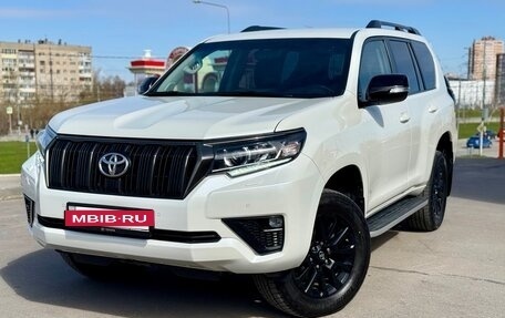 Toyota Land Cruiser Prado 150 рестайлинг 2, 2020 год, 5 400 000 рублей, 4 фотография