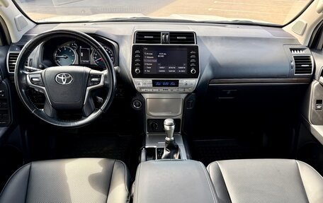Toyota Land Cruiser Prado 150 рестайлинг 2, 2020 год, 5 400 000 рублей, 20 фотография
