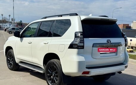 Toyota Land Cruiser Prado 150 рестайлинг 2, 2020 год, 5 400 000 рублей, 12 фотография