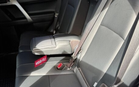 Toyota Land Cruiser Prado 150 рестайлинг 2, 2020 год, 5 400 000 рублей, 15 фотография