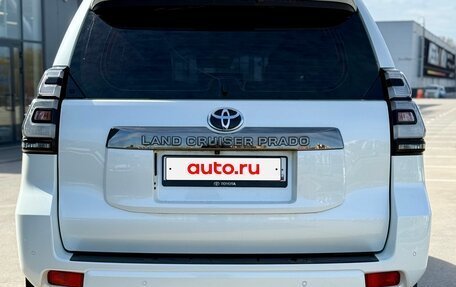 Toyota Land Cruiser Prado 150 рестайлинг 2, 2020 год, 5 400 000 рублей, 10 фотография