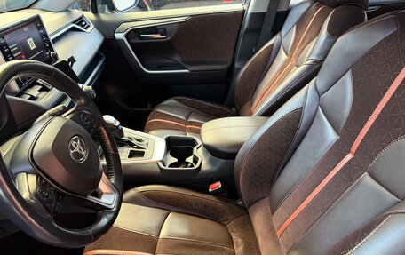 Toyota RAV4, 2020 год, 3 200 000 рублей, 7 фотография