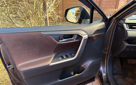 Toyota RAV4, 2020 год, 3 200 000 рублей, 11 фотография