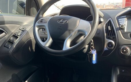 Hyundai ix35 I рестайлинг, 2013 год, 1 230 000 рублей, 18 фотография