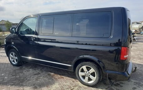 Volkswagen Multivan T5, 2010 год, 2 270 000 рублей, 2 фотография