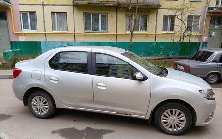 Renault Logan II, 2015 год, 780 000 рублей, 3 фотография