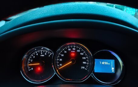 Renault Logan II, 2015 год, 780 000 рублей, 6 фотография