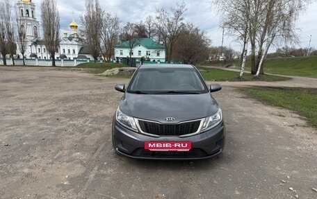 KIA Rio III рестайлинг, 2012 год, 960 000 рублей, 3 фотография