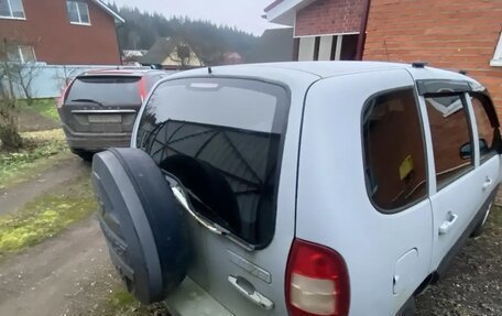 Chevrolet Niva I рестайлинг, 2003 год, 350 000 рублей, 2 фотография