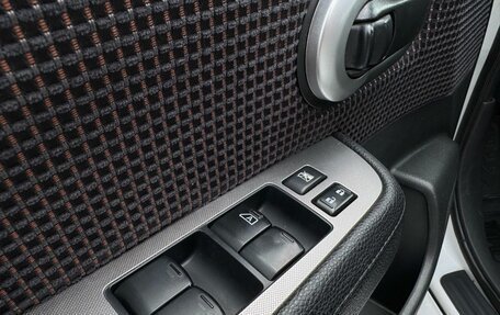 Nissan Tiida, 2013 год, 940 000 рублей, 24 фотография