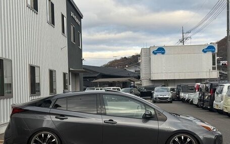 Toyota Prius IV XW50, 2023 год, 1 505 000 рублей, 7 фотография