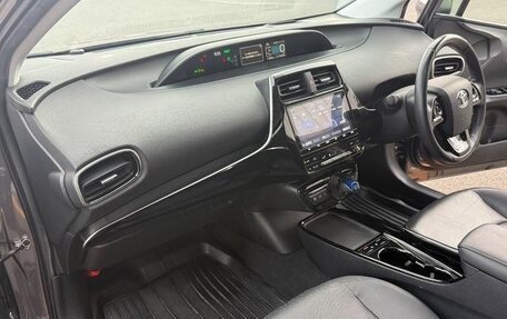 Toyota Prius IV XW50, 2023 год, 1 505 000 рублей, 11 фотография