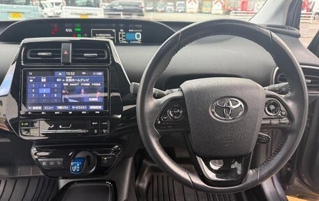 Toyota Prius IV XW50, 2023 год, 1 505 000 рублей, 14 фотография