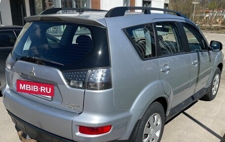 Mitsubishi Outlander III рестайлинг 3, 2011 год, 1 350 000 рублей, 4 фотография