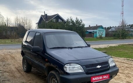 Chevrolet Niva I рестайлинг, 2006 год, 110 000 рублей, 3 фотография