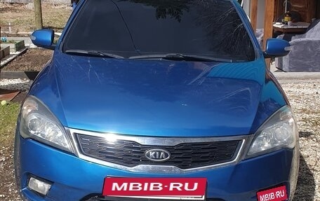 KIA cee'd I рестайлинг, 2011 год, 900 000 рублей, 8 фотография