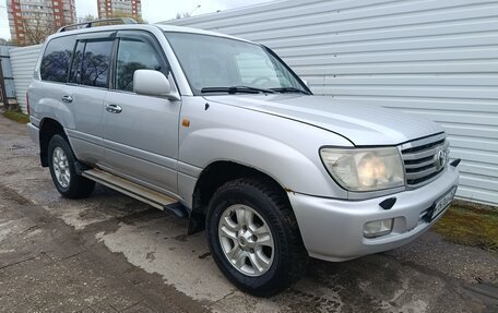 Toyota Land Cruiser 100 рестайлинг 2, 2005 год, 2 500 000 рублей, 2 фотография