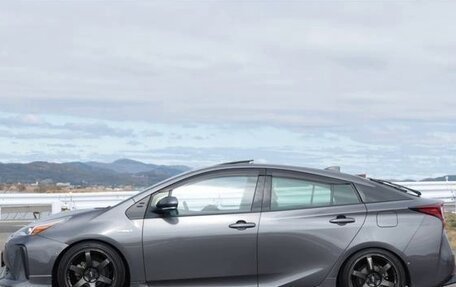 Toyota Prius IV XW50, 2023 год, 1 505 000 рублей, 4 фотография