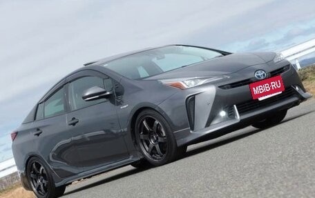 Toyota Prius IV XW50, 2023 год, 1 505 000 рублей, 7 фотография