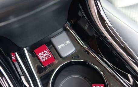 Toyota Prius IV XW50, 2023 год, 1 505 000 рублей, 28 фотография