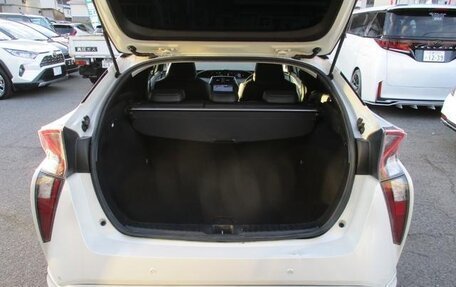 Toyota Prius IV XW50, 2023 год, 1 586 000 рублей, 9 фотография